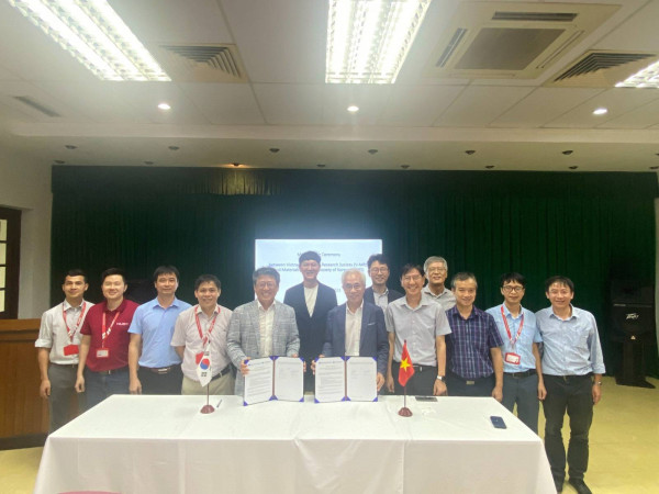 Lễ ký Biên bản ghi nhớ (MoU) về hợp tác giữa Hội Khoa học Vật liệu Việt Nam (V-MRS) và Hội Khoa học Vật liệu Hàn Quốc (K-MRS)