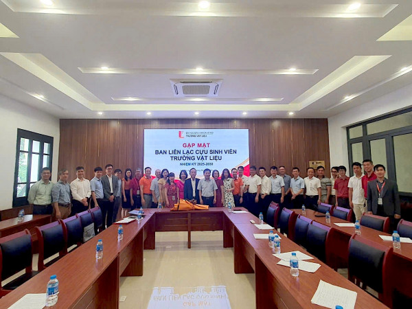 LỄ CÔNG BỐ QUYẾT ĐỊNH THÀNH LẬP BAN LIÊN LẠC CỰU SINH VIÊN CỦA TRƯỜNG VẬT LIỆU