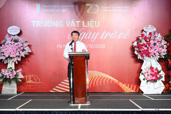 “TRƯỜNG VẬT LIỆU - NGÀY TRỞ VỀ’’ - PHÚT GIÂY HỘI NGỘ XÚC ĐỘNG CỦA CÁC THẾ HỆ CÁN BỘ, GIẢNG VIÊN VÀ CỰU SINH VIÊN NHÂN KỶ NIỆM 70 NĂM THÀNH LẬP ĐẠI HỌC BÁCH KHOA HÀ NỘI