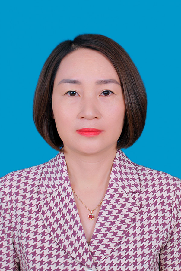 TS. Đặng Thị Hồng Huế