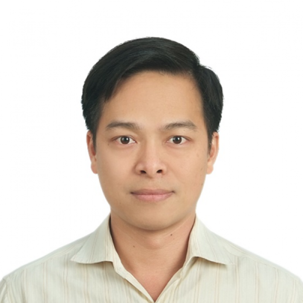 TS. Hoàng Văn Vương