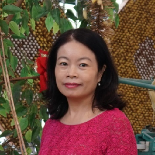 TS. Nguyễn Thị Thúy Ngọc