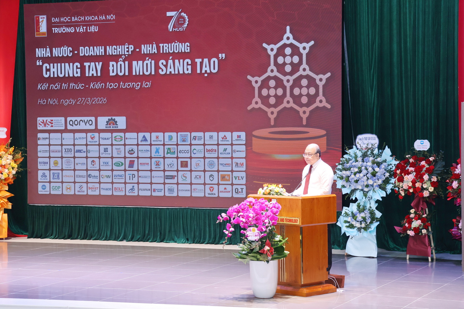 NHÀ NƯỚC - DOANH NGHIỆP - NHÀ TRƯỜNG CHUNG TAY ĐỔI MỚI SÁNG TẠO