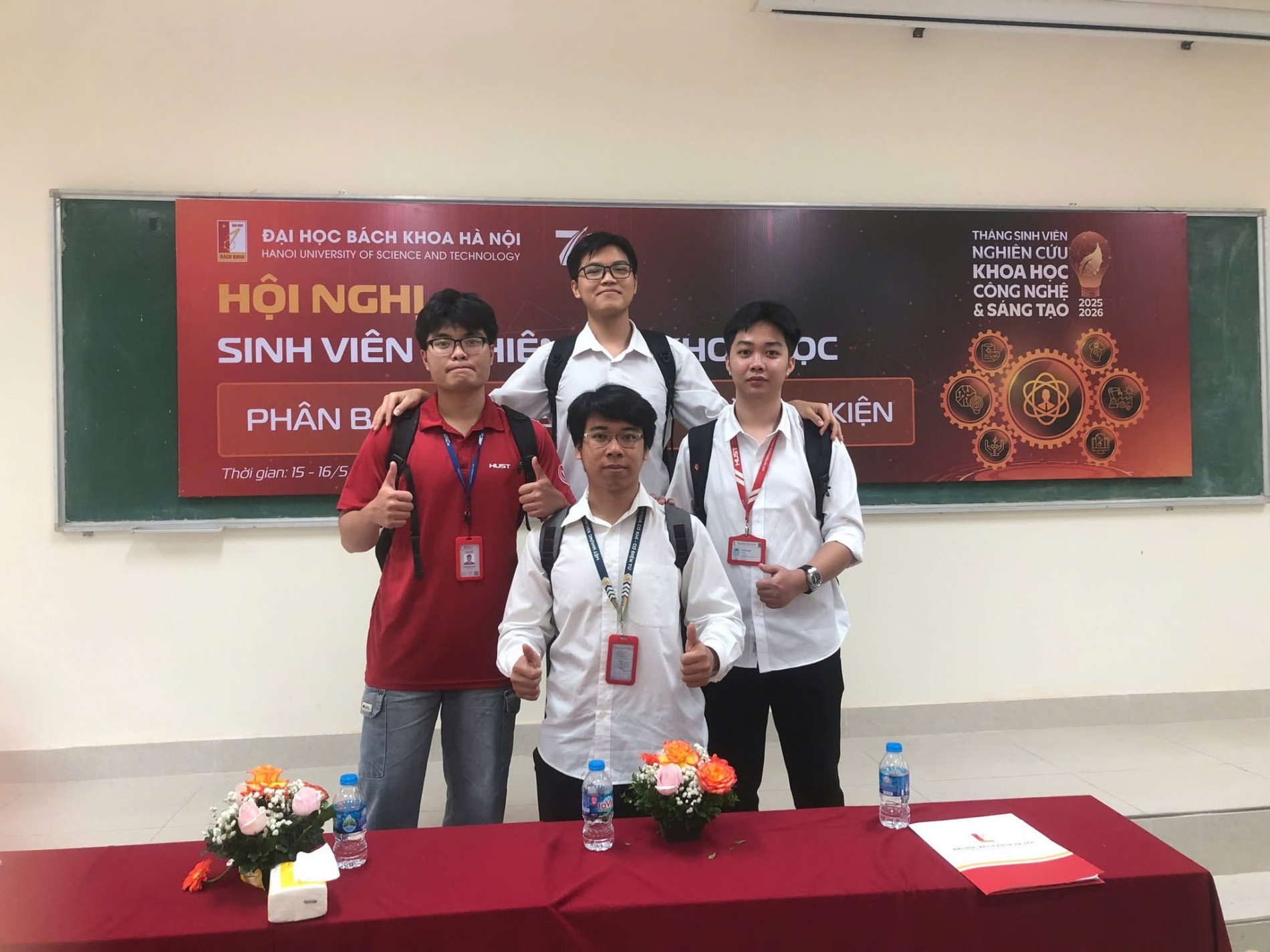 Anh 4
